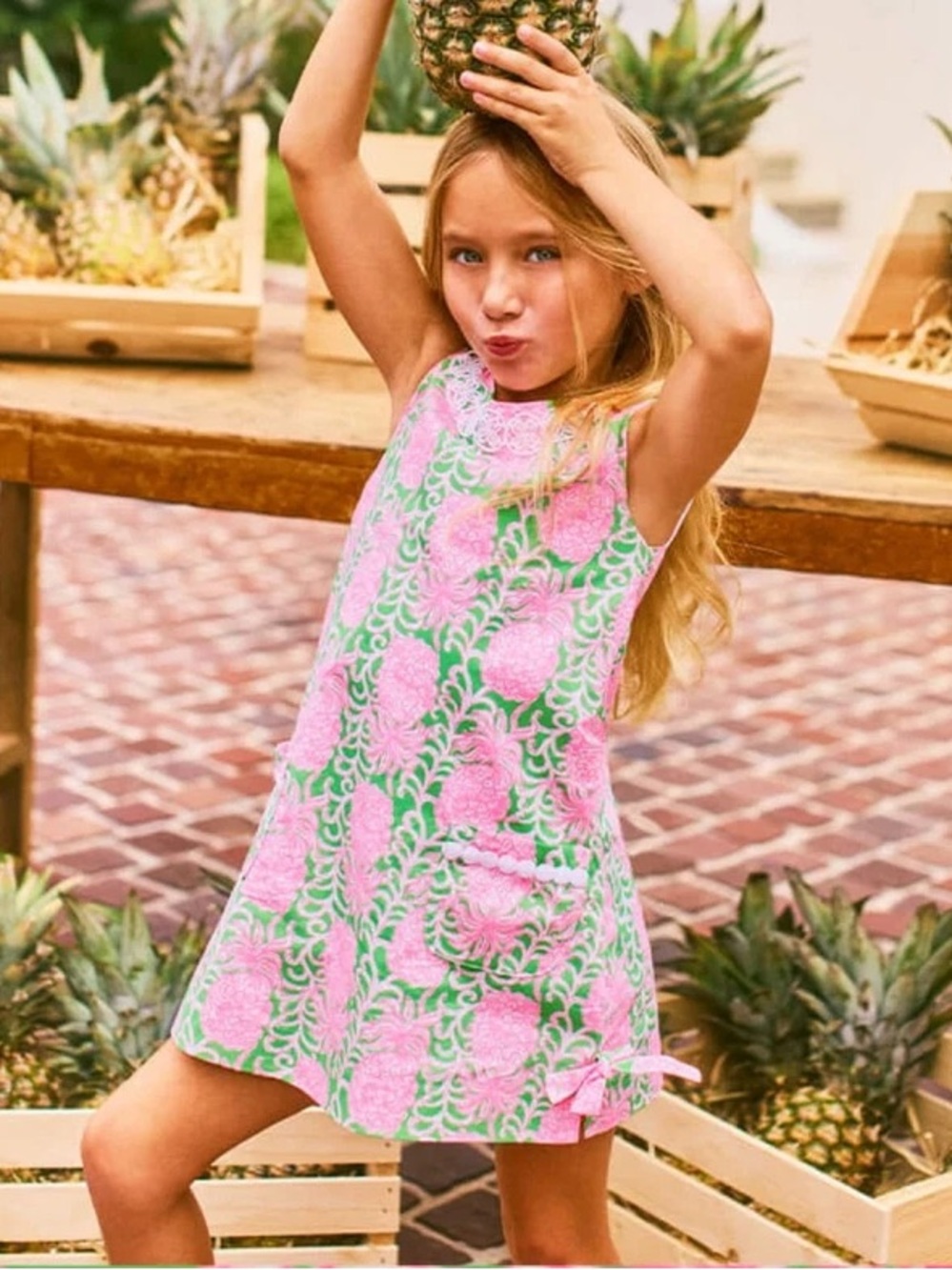 Lilly Pulitzer 4T Green & Pink Pineapple Classic Shift Dress, Only Worn 1 x
